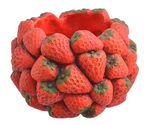 Osłonka z truskawkami cementowa 14cm