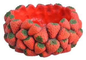 Osłonka z truskawkami cementowa 25cm