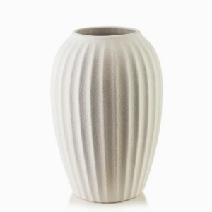 Wazon poliresin 15x8x25cm paski tłoczone
