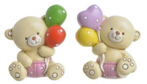 Figurka ceramiczna miś z sercami 6cm